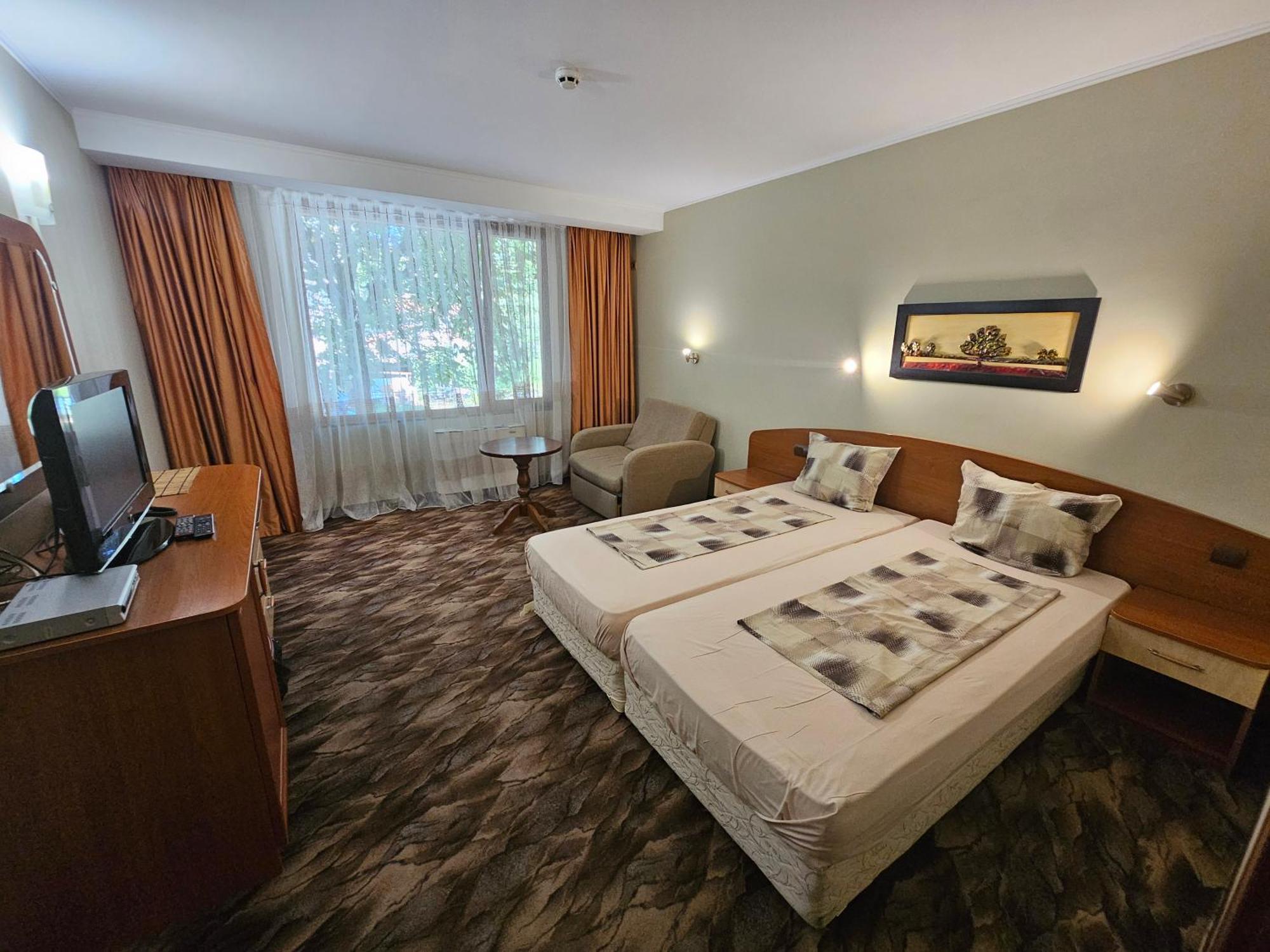 Family Hotel Jeri Velingrad Esterno foto