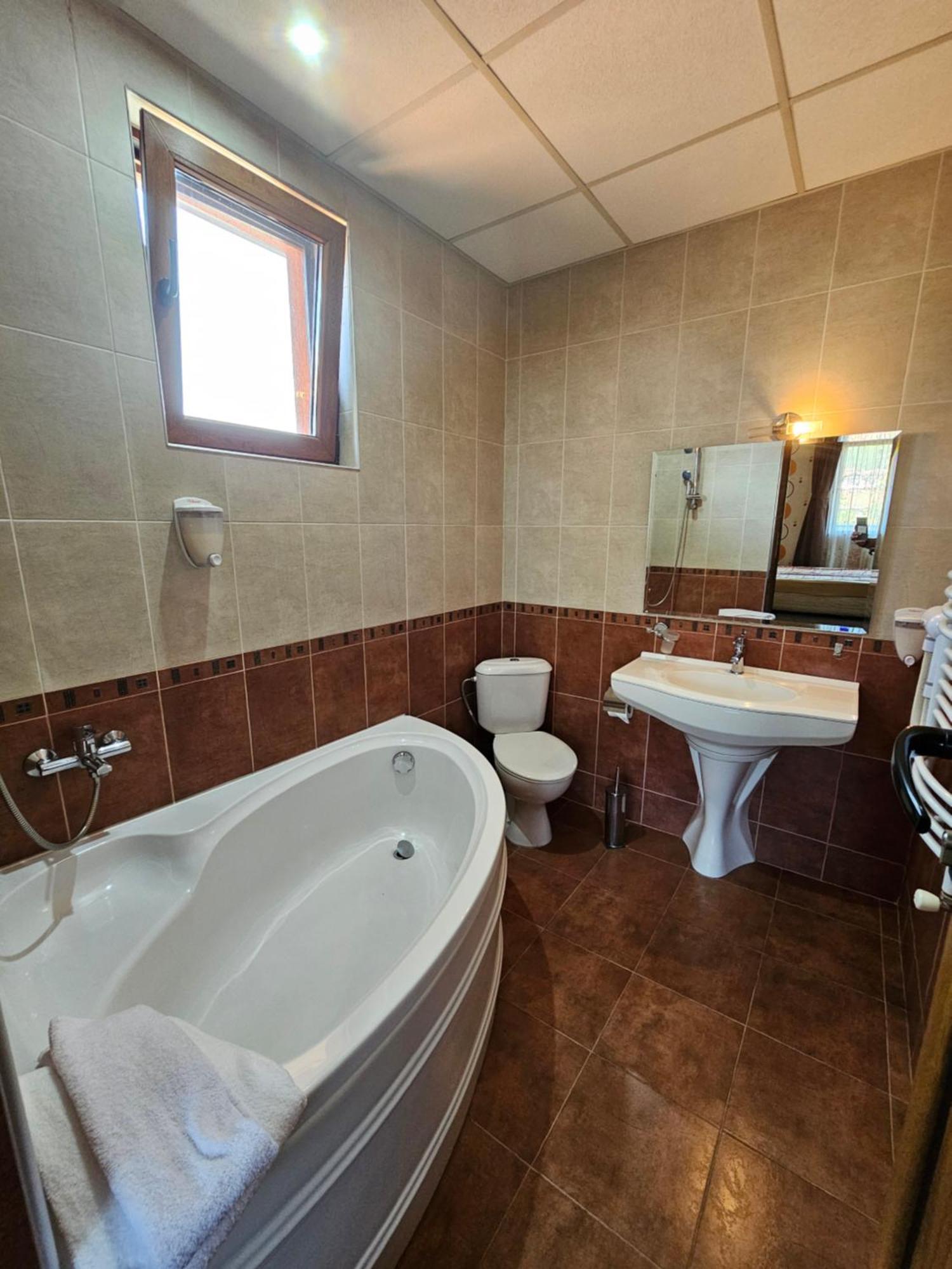 Family Hotel Jeri Velingrad Esterno foto
